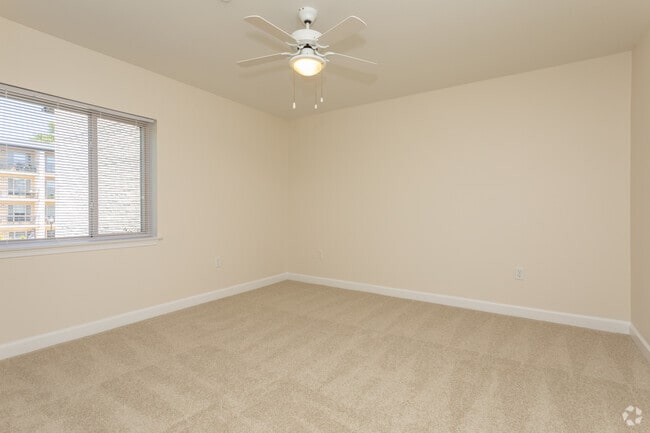 1BR, 1BA - 775 SF - Encore at Wheaton Station