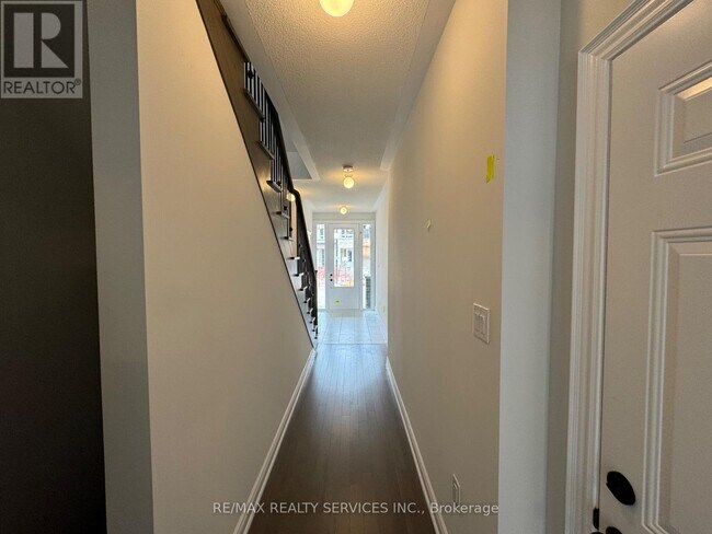 Photo - 202 Tennant Cir