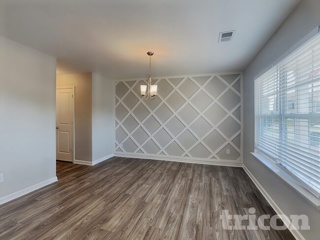 Photo - 317 Persian Ct