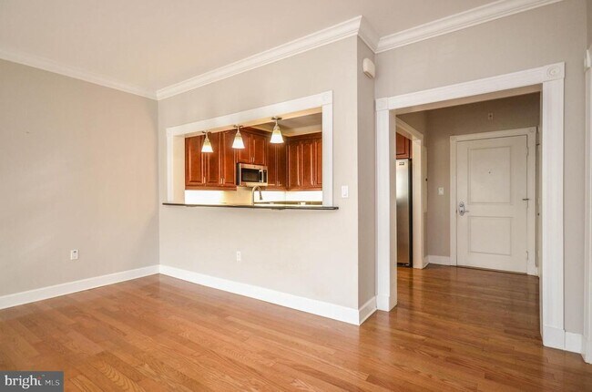 Photo - 401 13th St NE Unit 203
