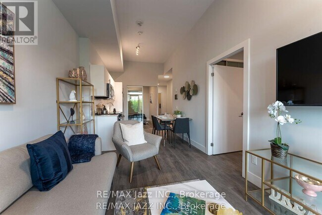 Photo - 80 Bond St E Unit 1522