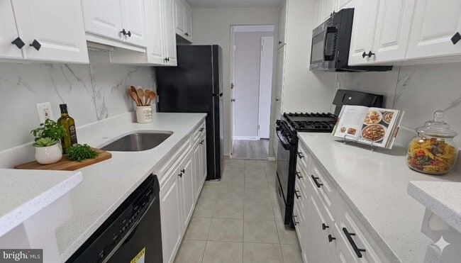 Photo - 4600 Duke St Unidad 620