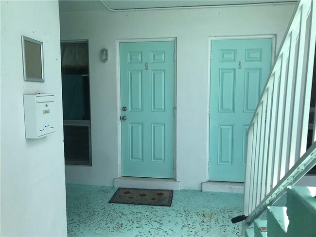 Photo - 3212 NE 7th Pl Unit 9