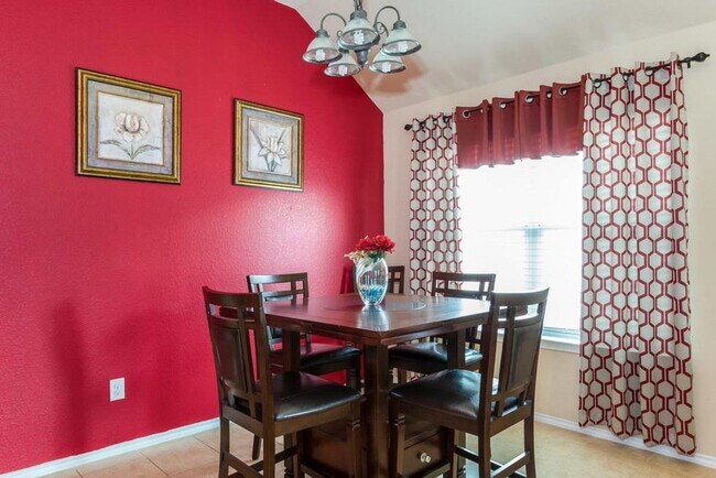 Photo - 1261 Rainbow Parke Dr