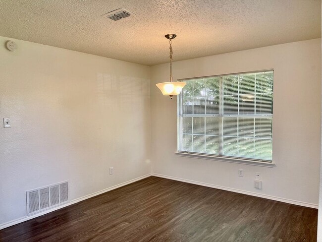Photo - Nice 2 Story Home in Arlington ISD