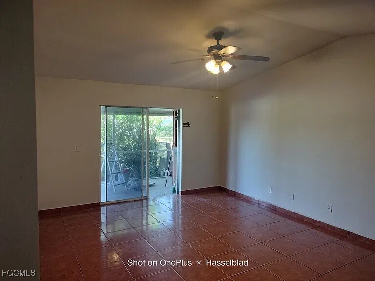 Photo - 689 Alabama Rd S