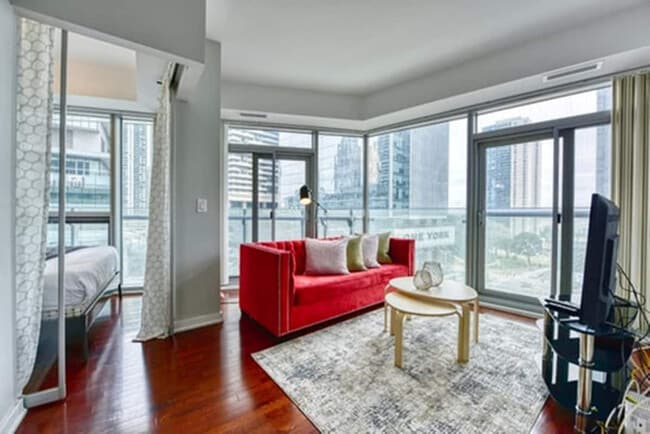 Building Photo - 51 Lower Simcoe St Unit SI FL37-ID1539483P