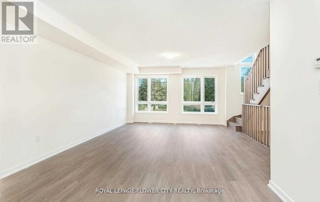 Photo - 248 Townline Rd N