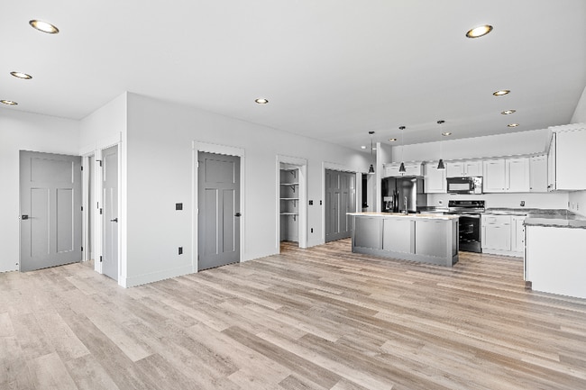 Photo - 205 Fletching Way