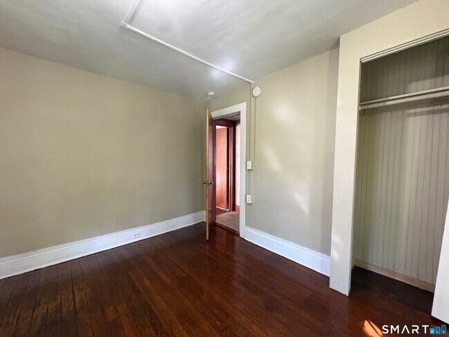 51 Grove St Unit A