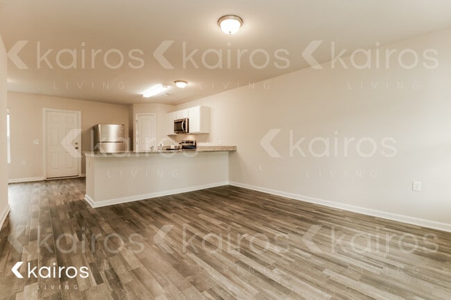 Photo - 169 Saddle Brooke Trce