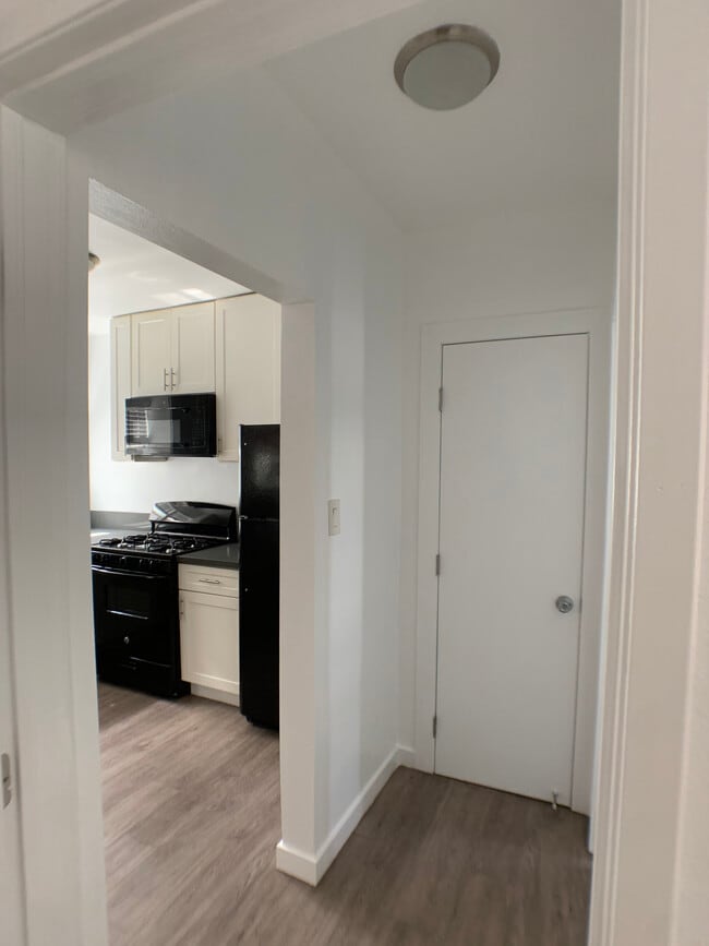 Photo - 6809 West Blvd Unit B