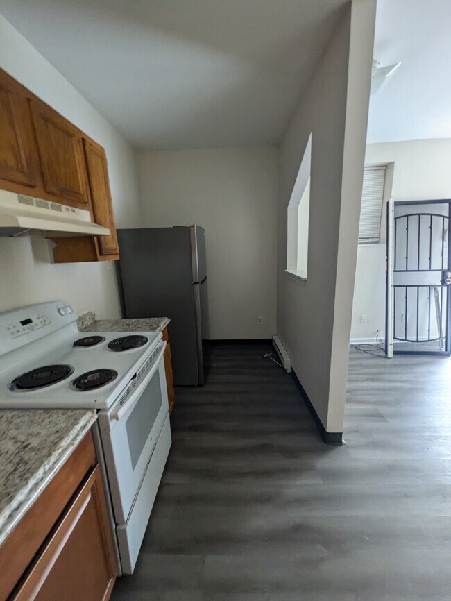 Photo - 831 Kirkwood St