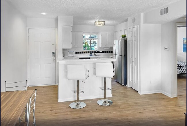 Photo - 12100 Melville Dr