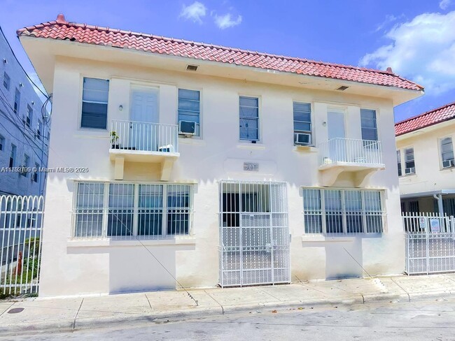 Photo - 711 NW 1st St Apartment Unit 1
