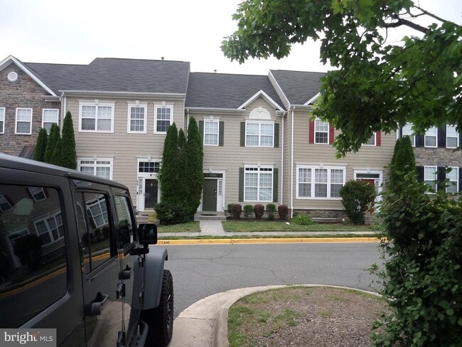 Building Photo - 836 Linfield Terrace NE Rental