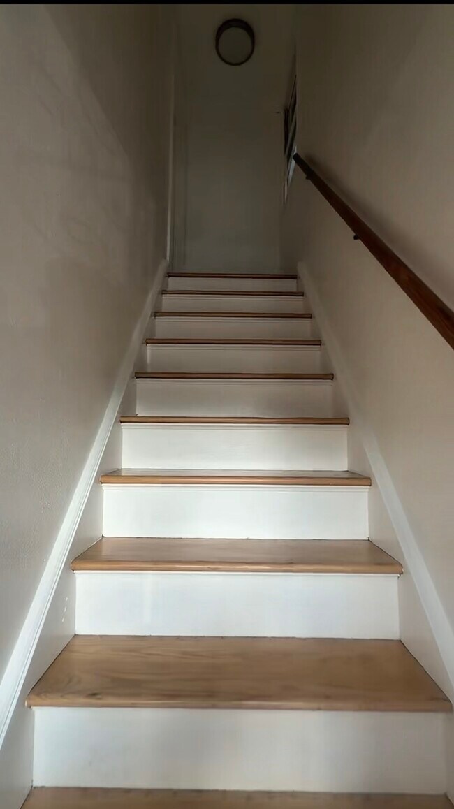 Photo - 144 Telford St