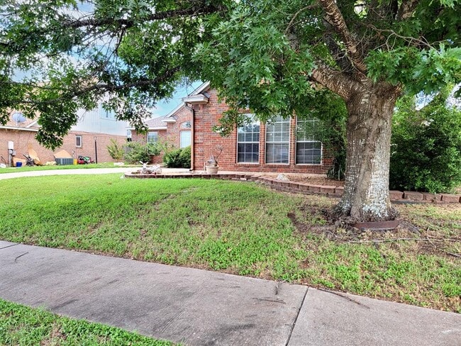 Photo - 613 Deercreek Ln