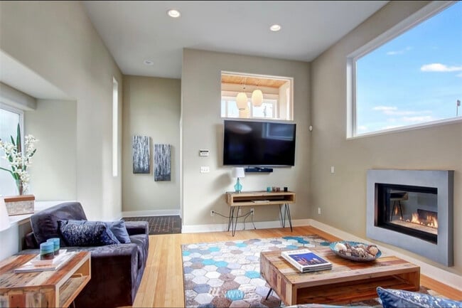 Photo - 6713 13th Ave NW