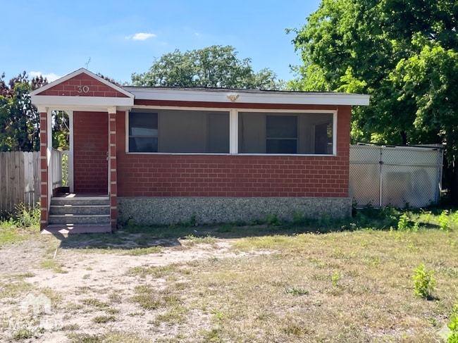 Building Photo - 30 N Buena Vista Ave