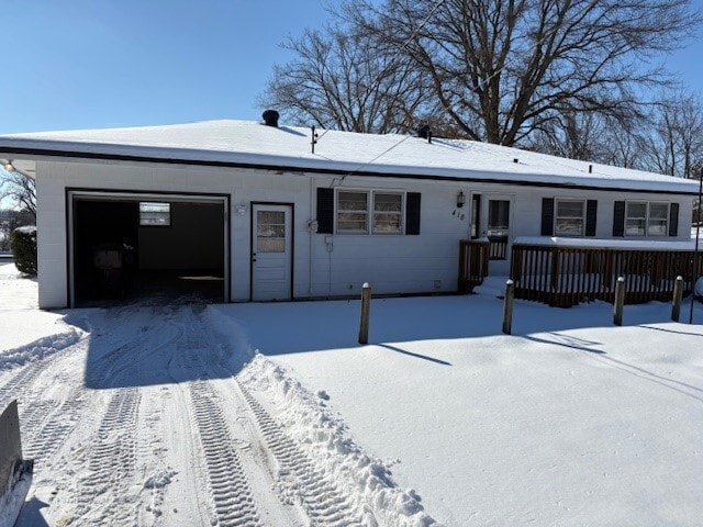 Building Photo - 418 N Service Rd