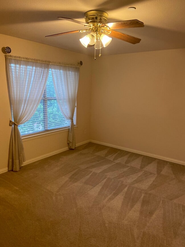 Photo - 1769 Massey Dr