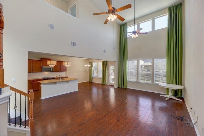 Photo - 16105 Travesia Way