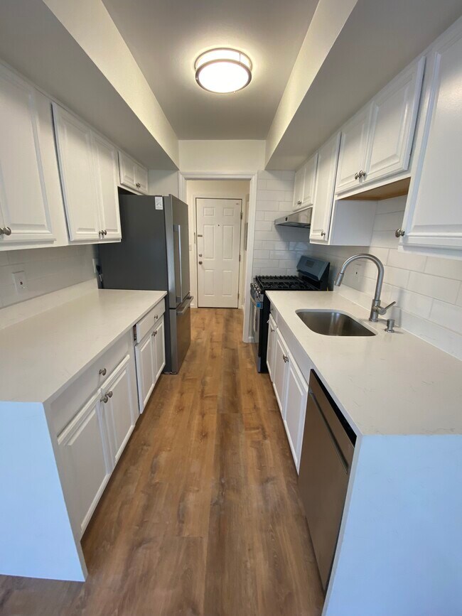 Building Photo - 364 Westwood Ave Unit 91 Rental