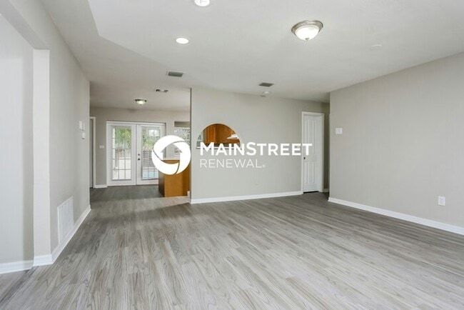 Photo - 3 Bedroom Pet-Friendly Home in Sunrise, FL with Main Street Renewal