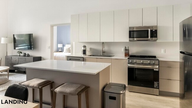 1155 NE 126th St Unit 114