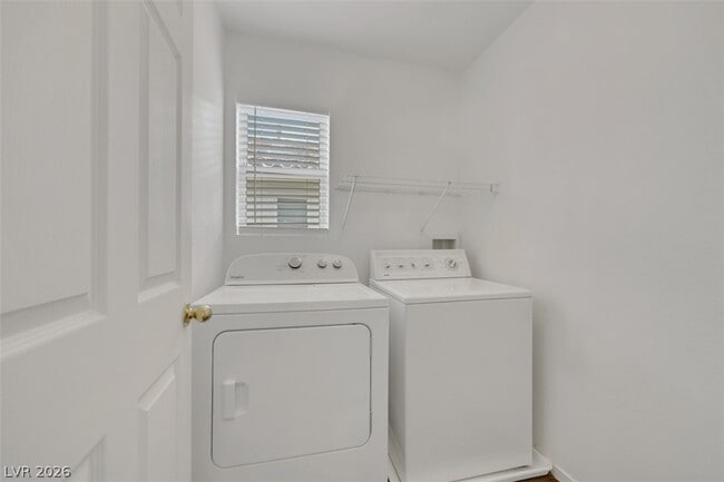 Photo - 5825 Field Breeze St