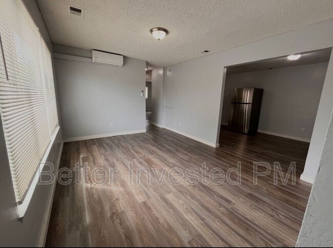 Photo - 304 Cooper Ln Unit Apt E
