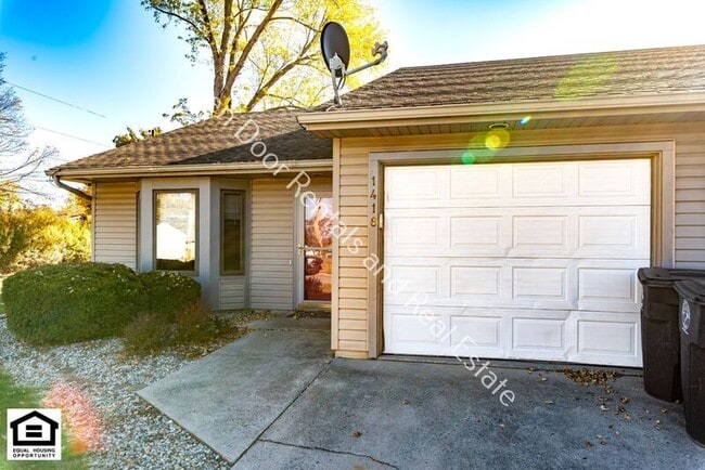 Photo - 1418 Lakehurst Dr