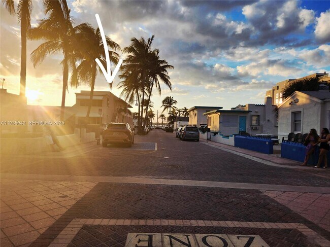 Photo - 320 New York St Unidad 1