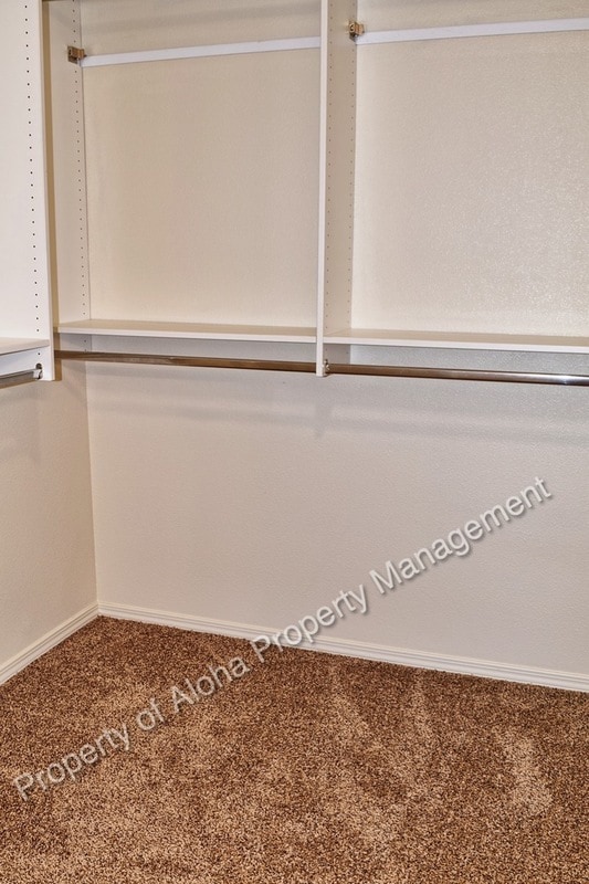 Photo - 1037 W Pine Ave