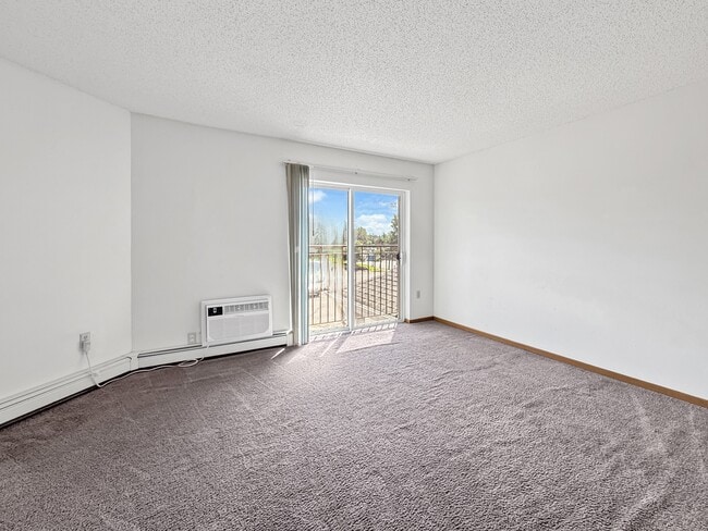 Photo - Crown Ridge Apartments