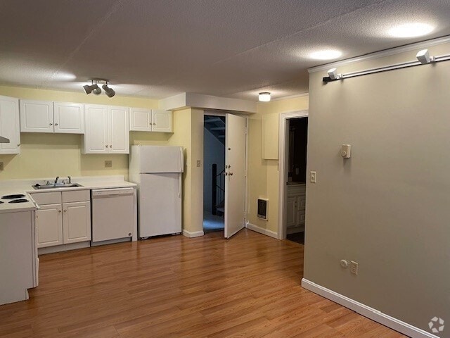 Building Photo - 1691 Cambridge St Unit 21 Rental