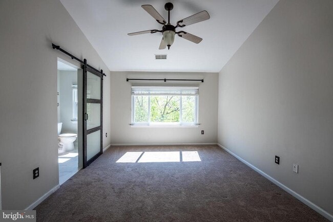 Photo - 45713 Paddington Station Terrace