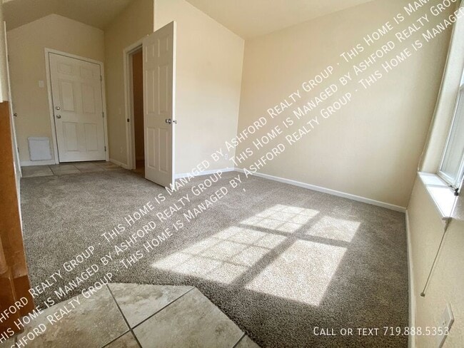 Photo - 837 S Weber St
