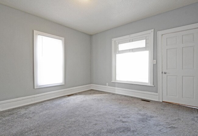 Photo - 3-Bed 1-Bath Lower Level Unit in Minneapolis - Available Now!