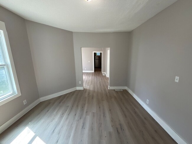 Photo - 2315 N Sheridan Ave