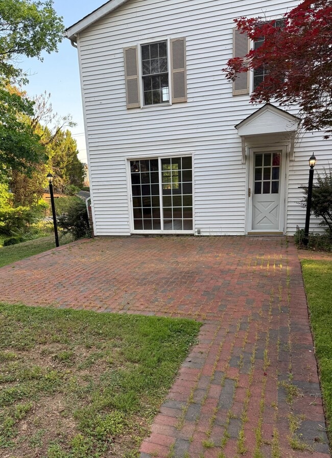Photo - 801 Northside Dr