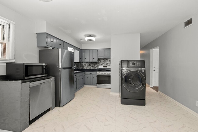 Photo - 8342 W Lincoln Hwy