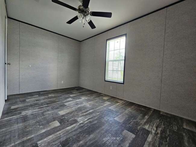 Photo - 1030 Myakka Dr