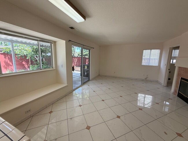 Photo - Wonderful floor plan and great location!