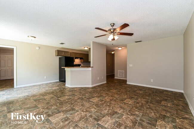 Photo - 375 Calhoun St