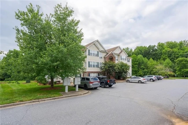 Photo - 125 James Rd Unit 2B