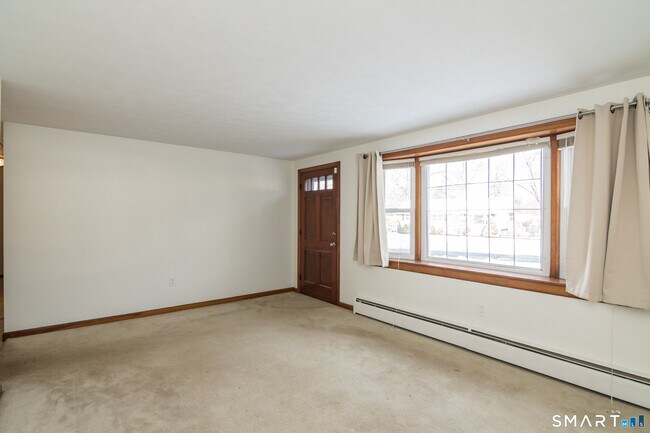 Photo - 17 Howard St