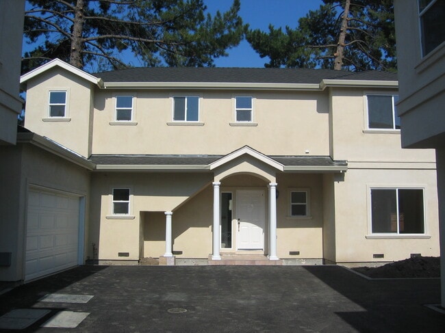 Outside - 400 Cypress Ave House