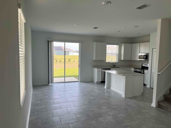 Photo - 3141 Laurent Lp